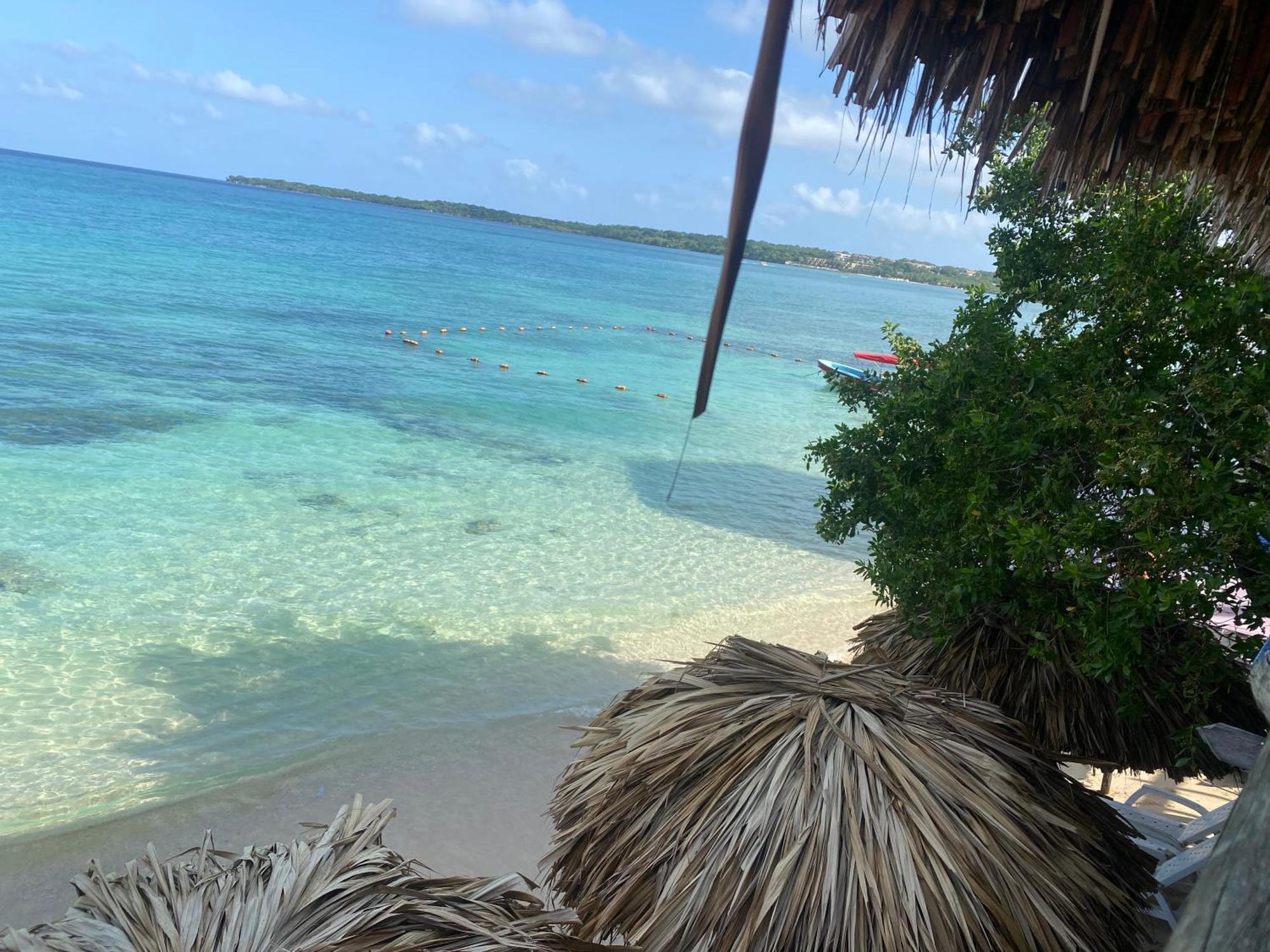 Posada Shekinah Playa Blanca Bagian luar foto